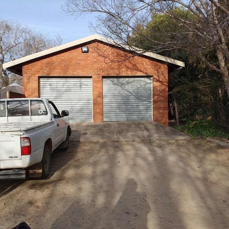 4 Bedroom Property for Sale in Ladybrand Free State